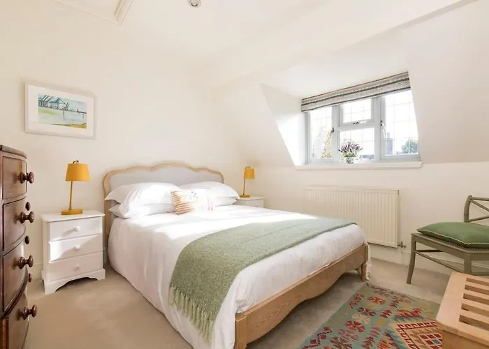 Charming Cotswold Loft